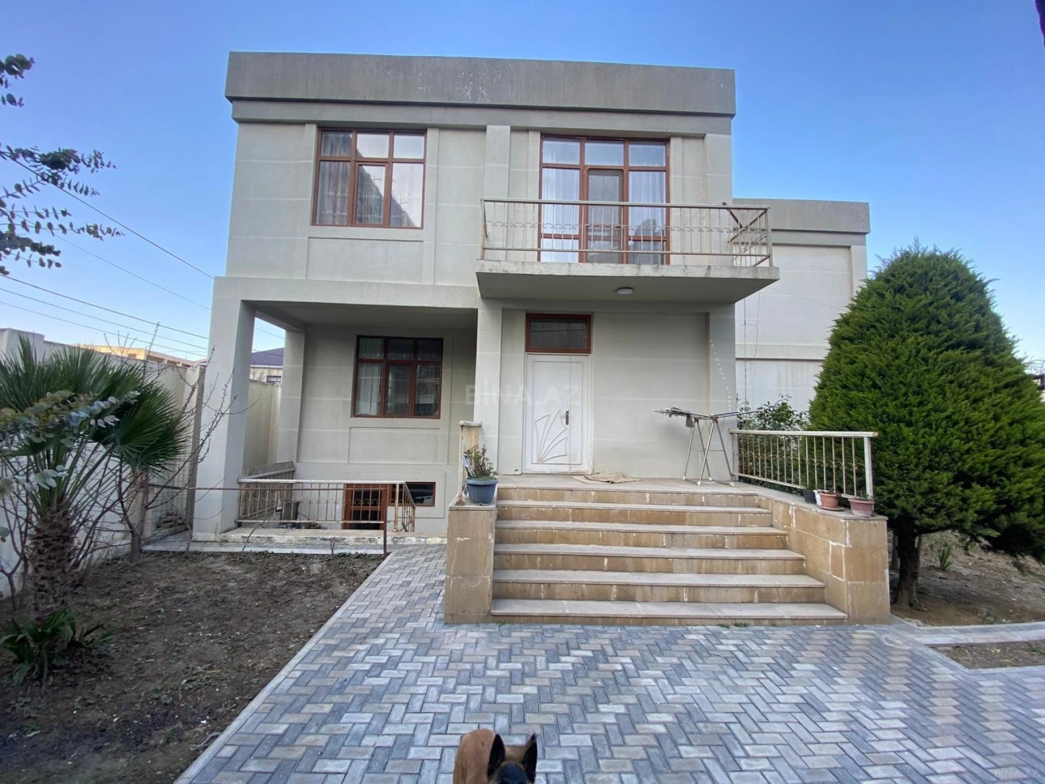 Satılır 6 otaqlı həyət evi 450 m²