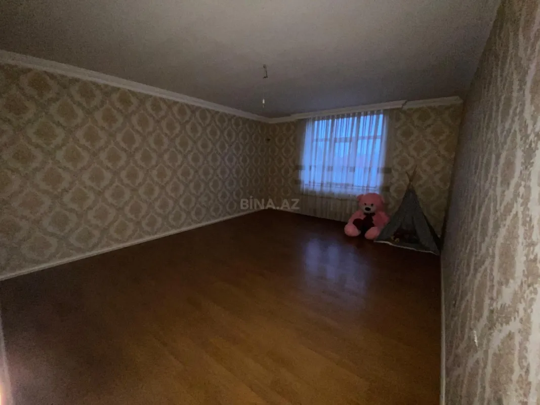 Satılır 6 otaqlı həyət evi 450 m²