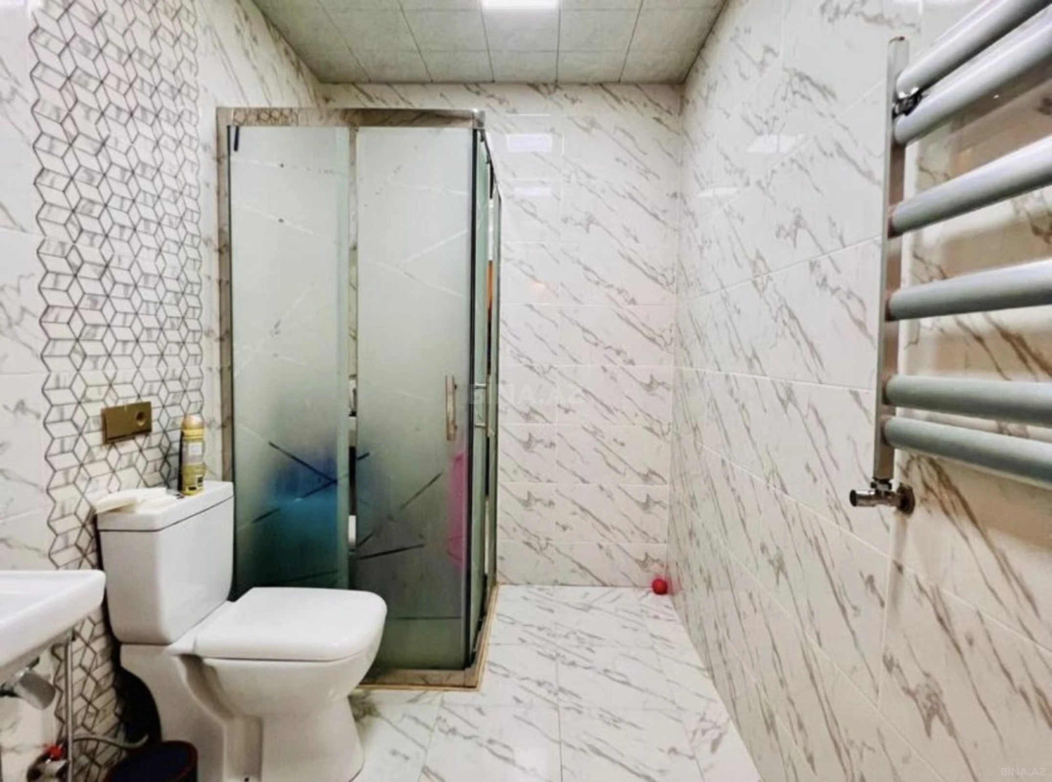 Satılır 3 otaqlı mənzil 105 m²