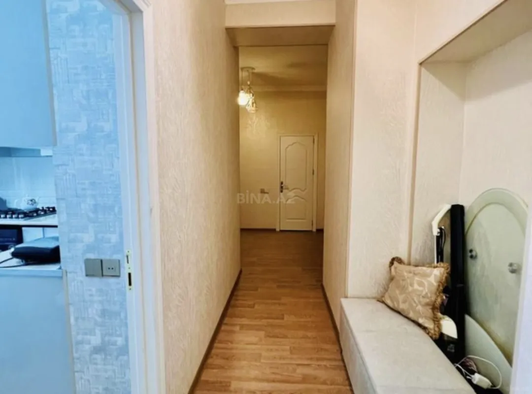 Satılır 3 otaqlı mənzil 105 m²