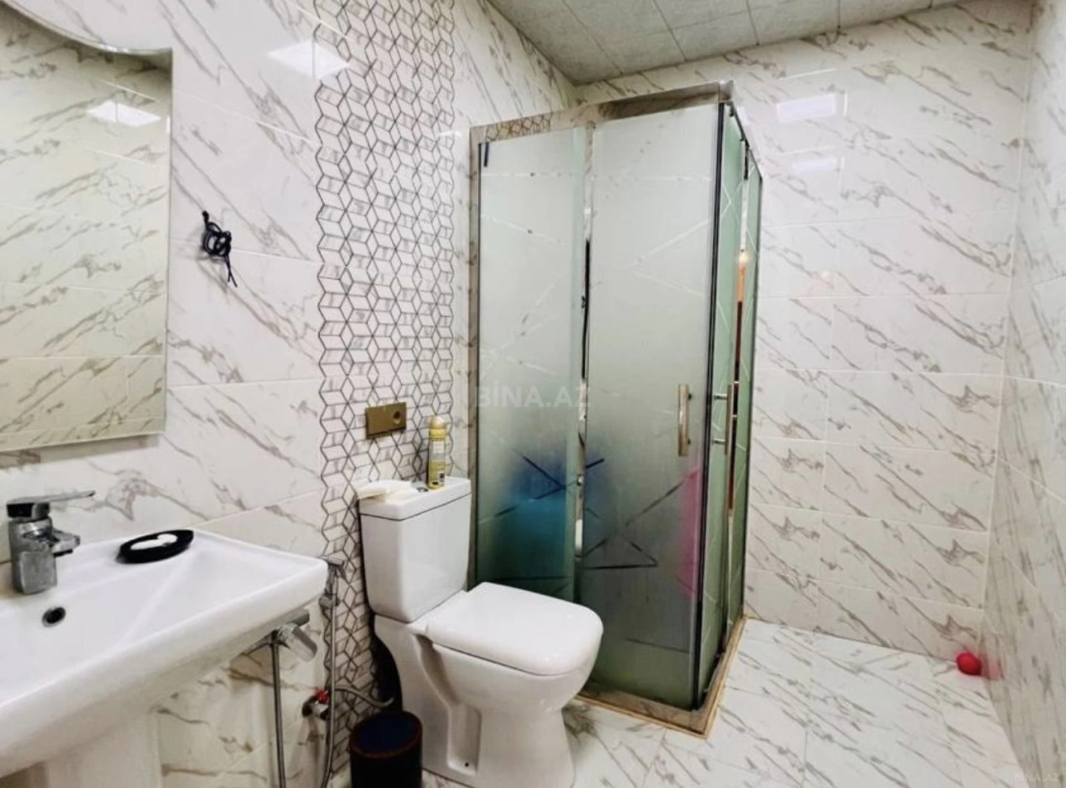 Satılır 3 otaqlı mənzil 105 m²