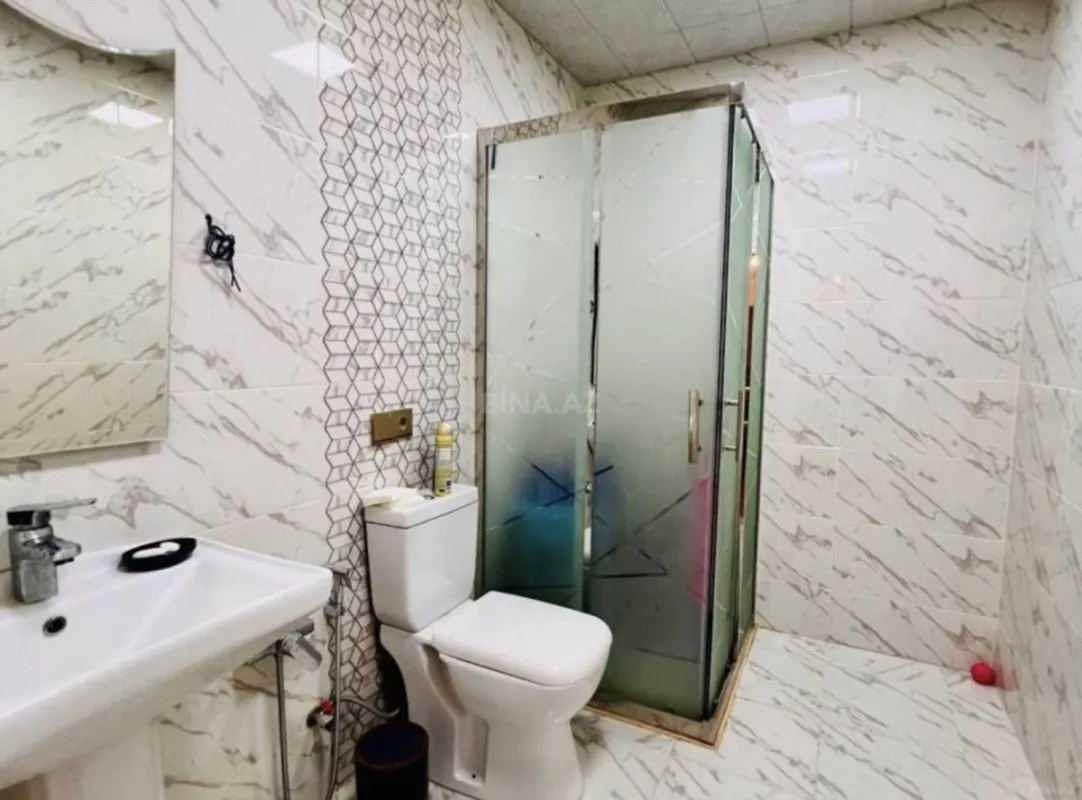 Satılır 3 otaqlı mənzil 105 m²