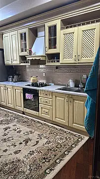 Satılır 3 otaqlı mənzil 135 m²
