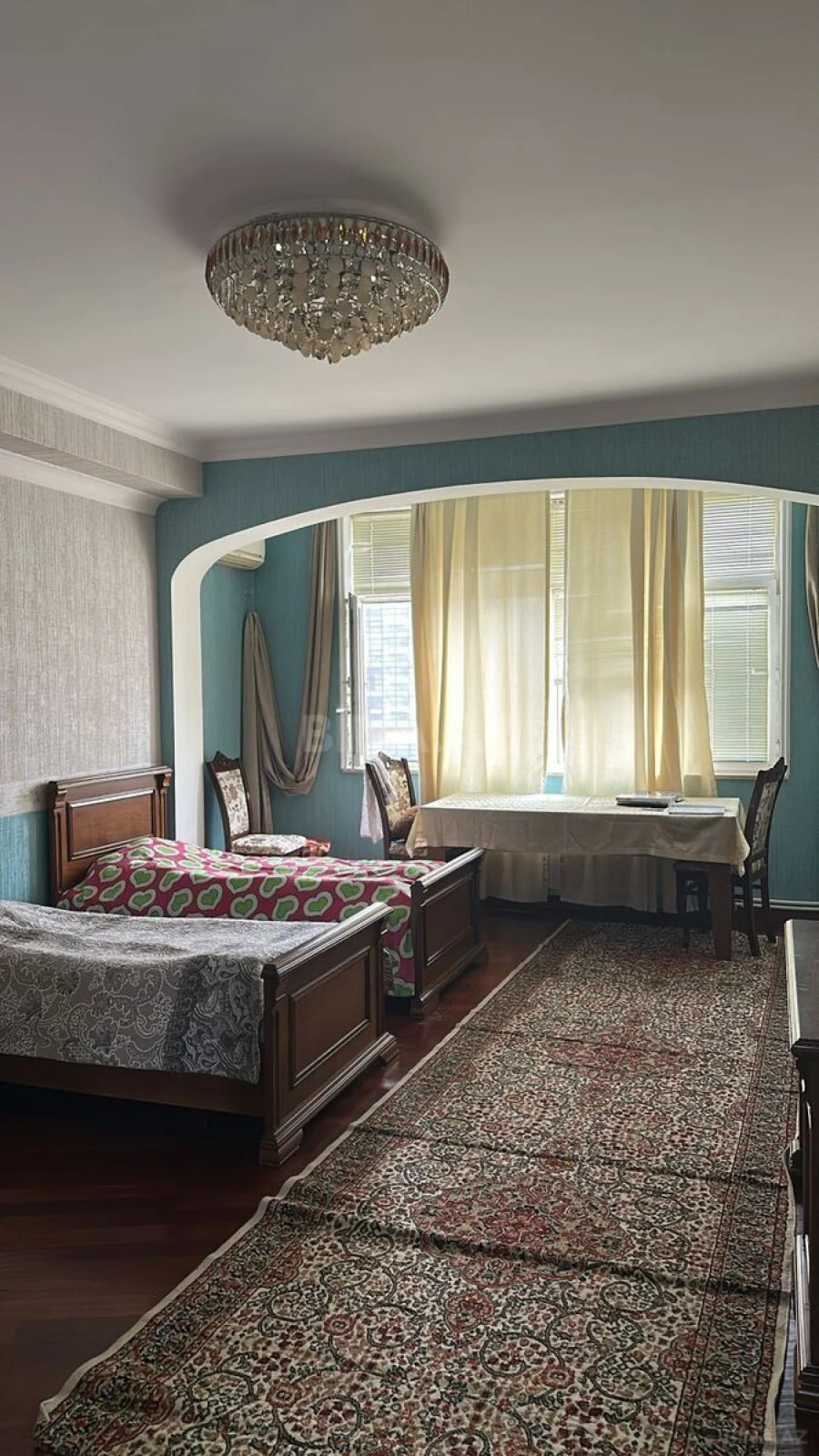 Satılır 3 otaqlı mənzil 135 m²