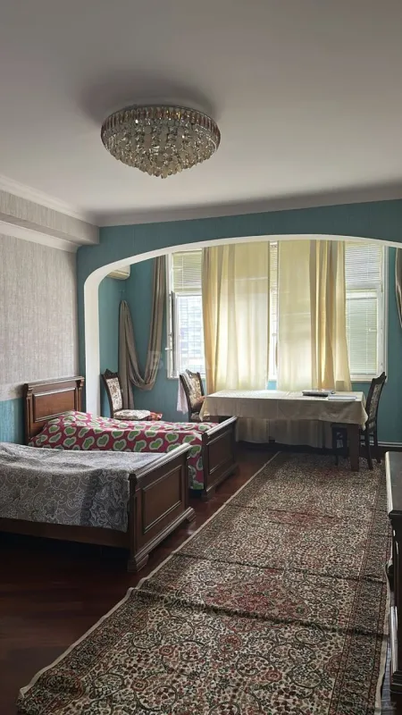 Satılır 3 otaqlı mənzil 135 m²