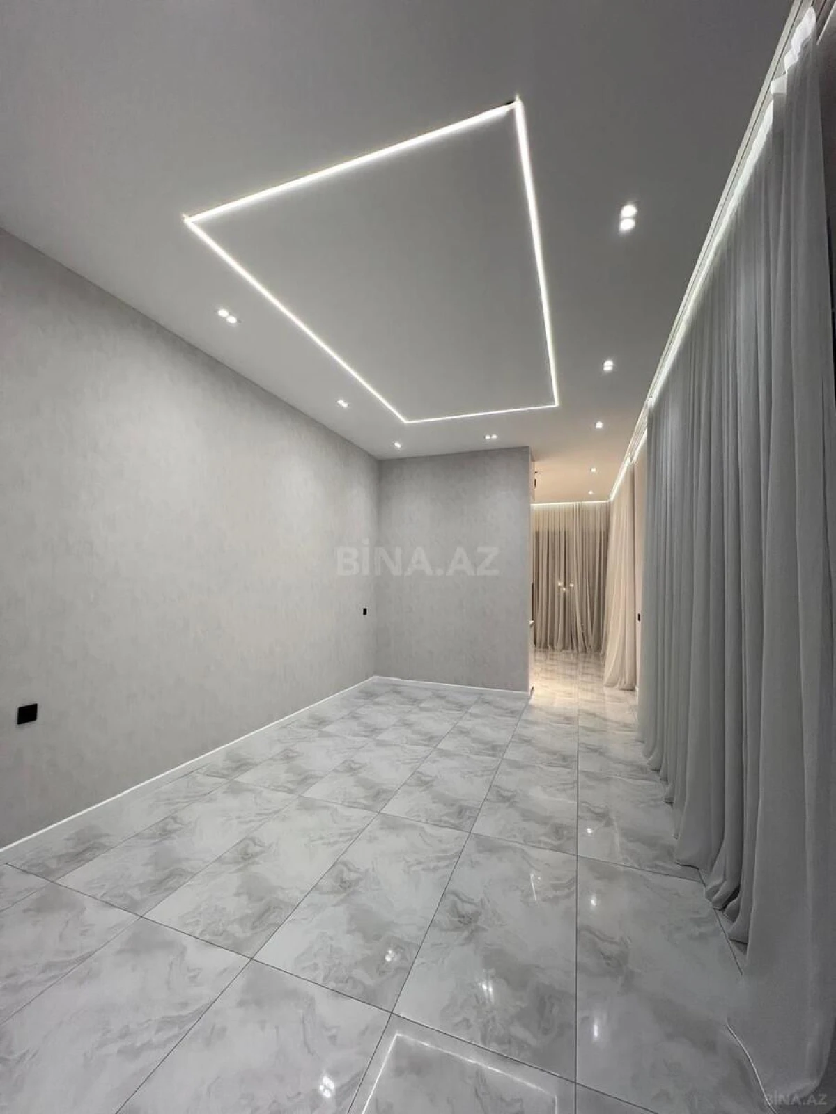 Satılır 4 otaqlı həyət evi 170 m²