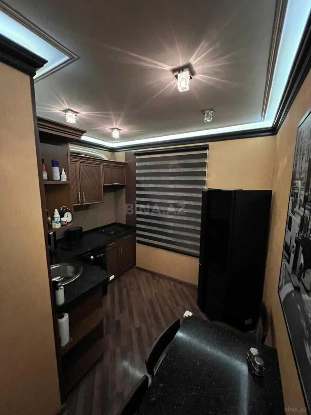 Satılır 2 otaqlı mənzil 71 m²