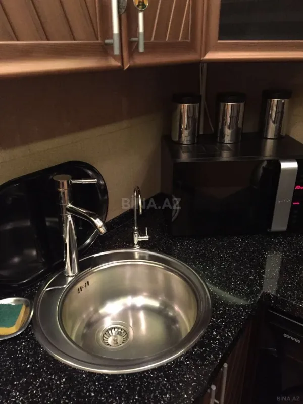 Satılır 2 otaqlı mənzil 71 m²