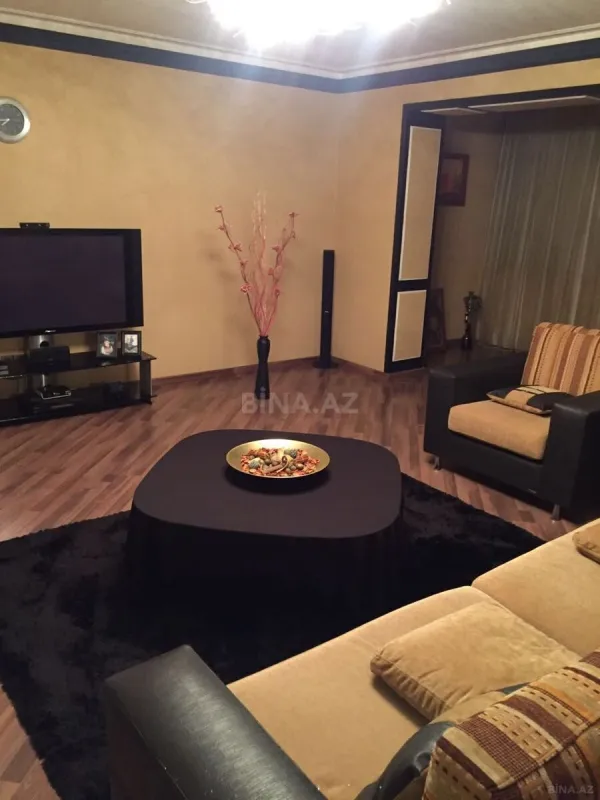 Satılır 2 otaqlı mənzil 71 m²