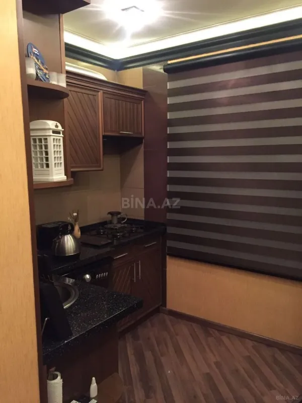 Satılır 2 otaqlı mənzil 71 m²