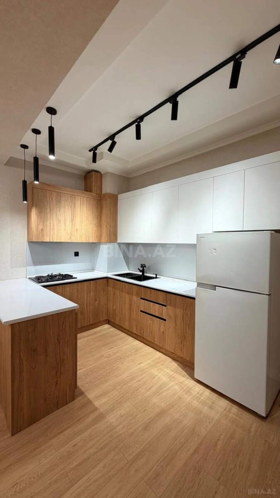 Satılır 2 otaqlı mənzil 60 m²