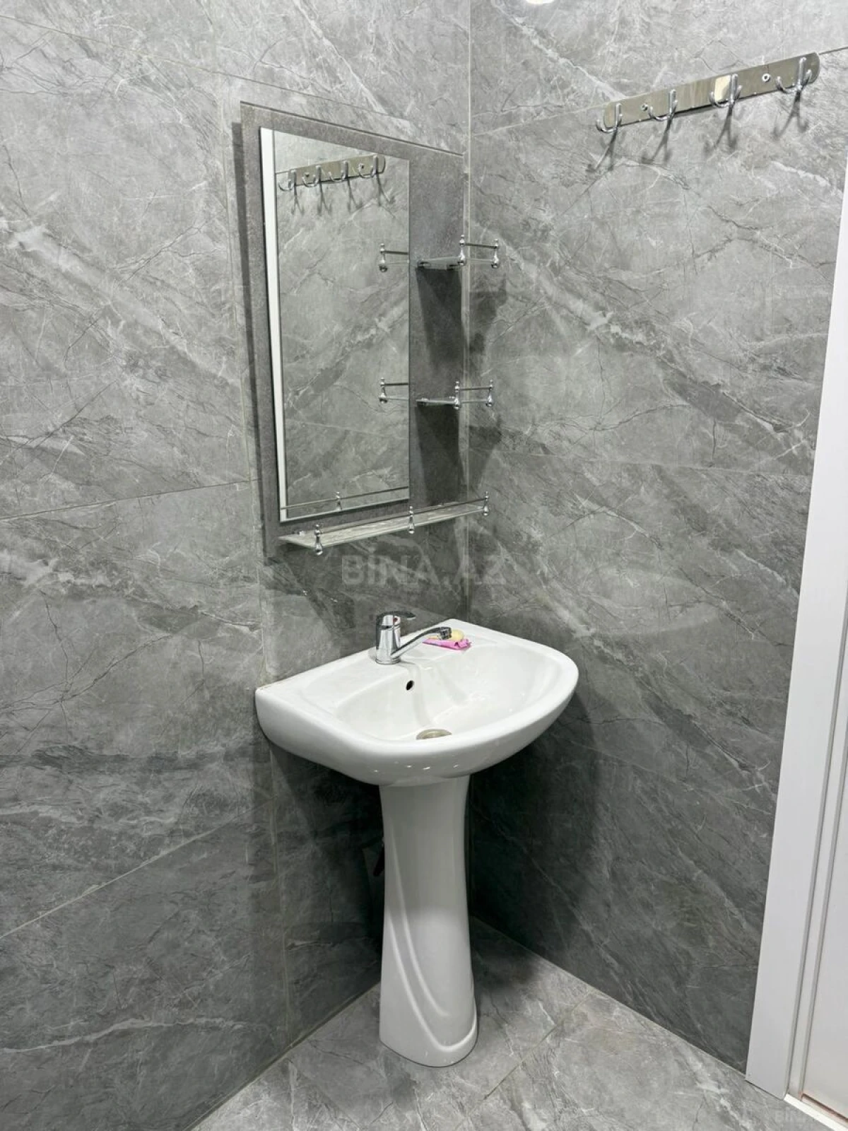 Satılır 2 otaqlı mənzil 55 m²