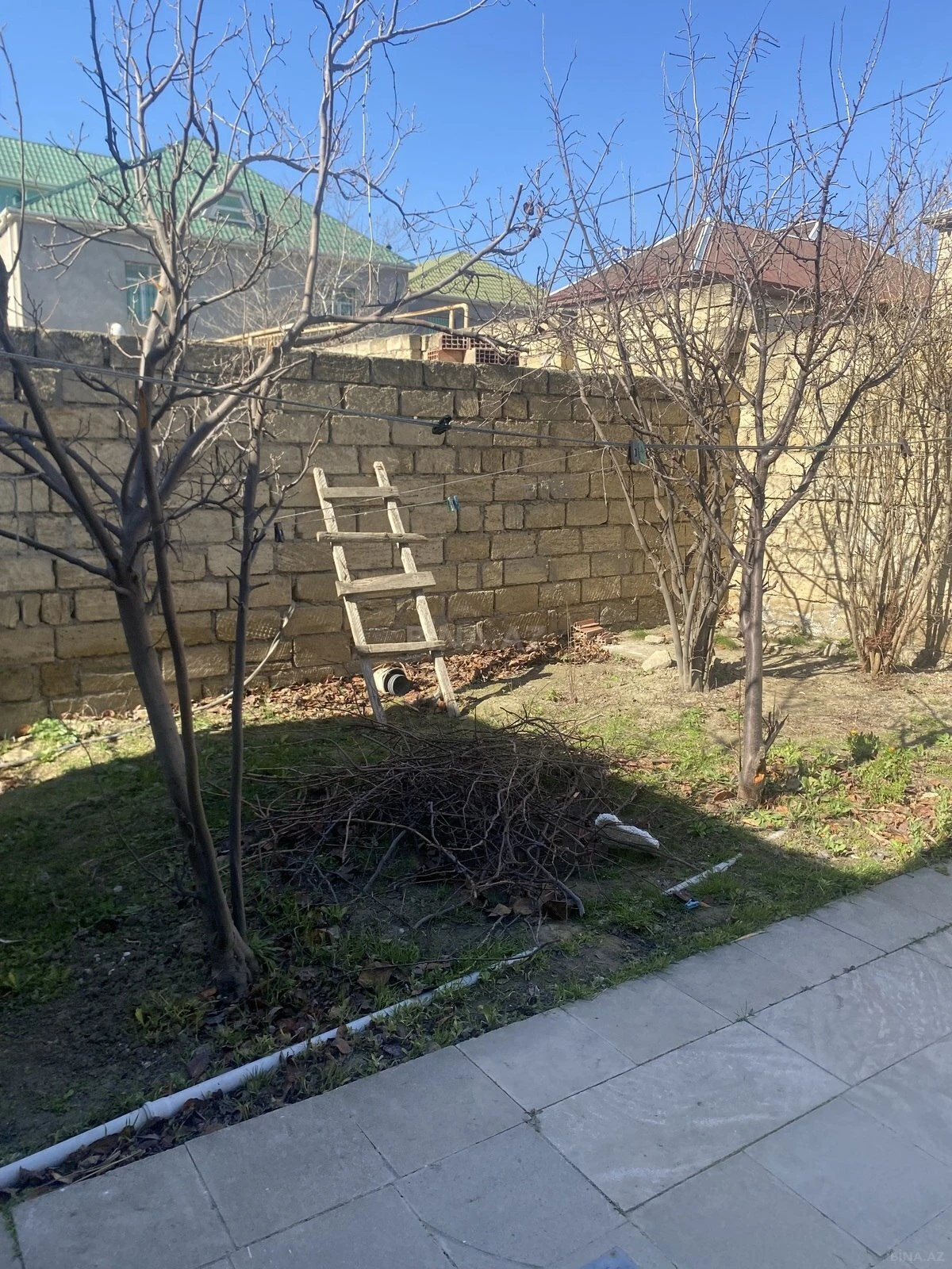 Satılır 3 otaqlı həyət evi 100 m²