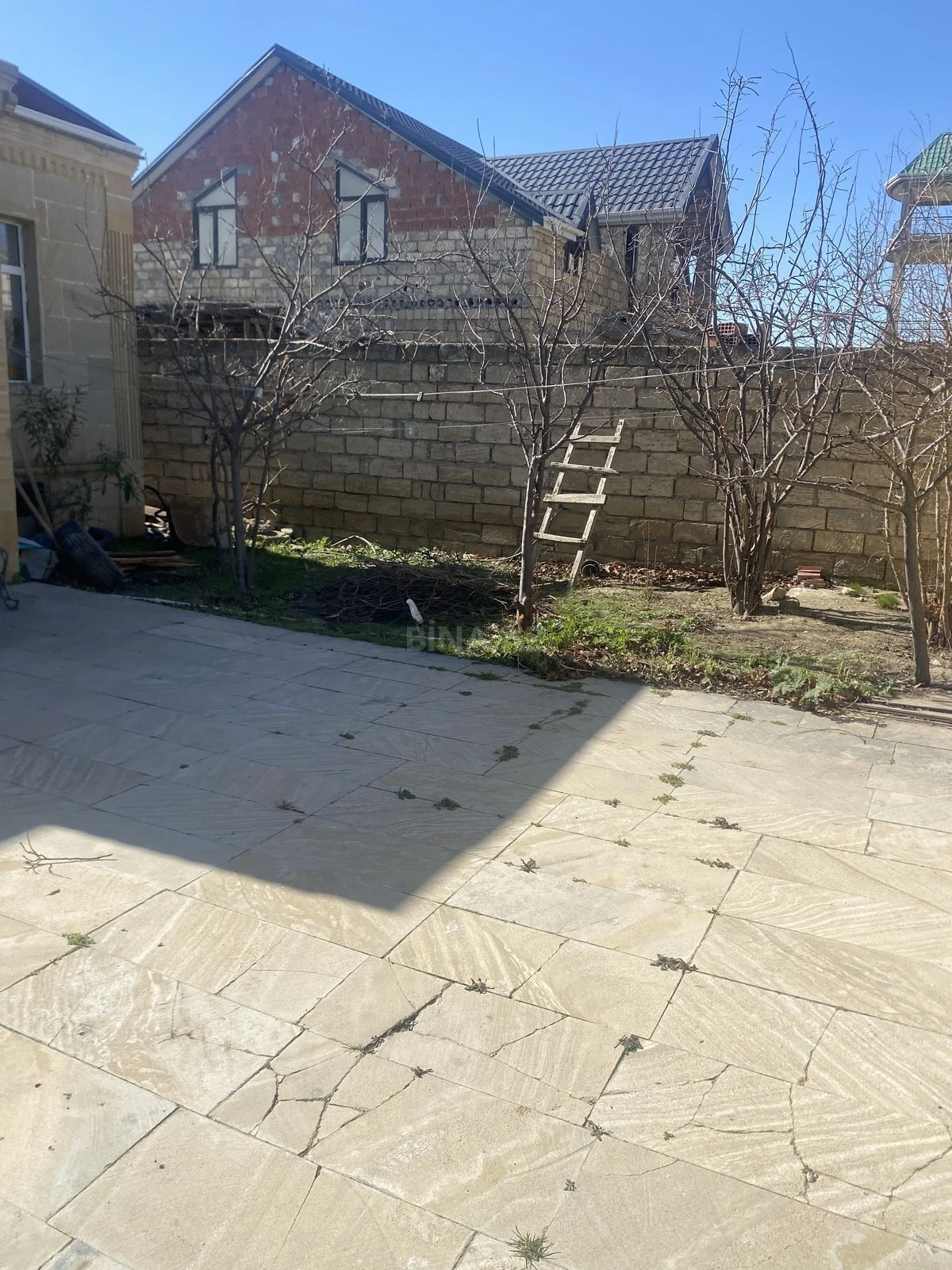 Satılır 3 otaqlı həyət evi 100 m²