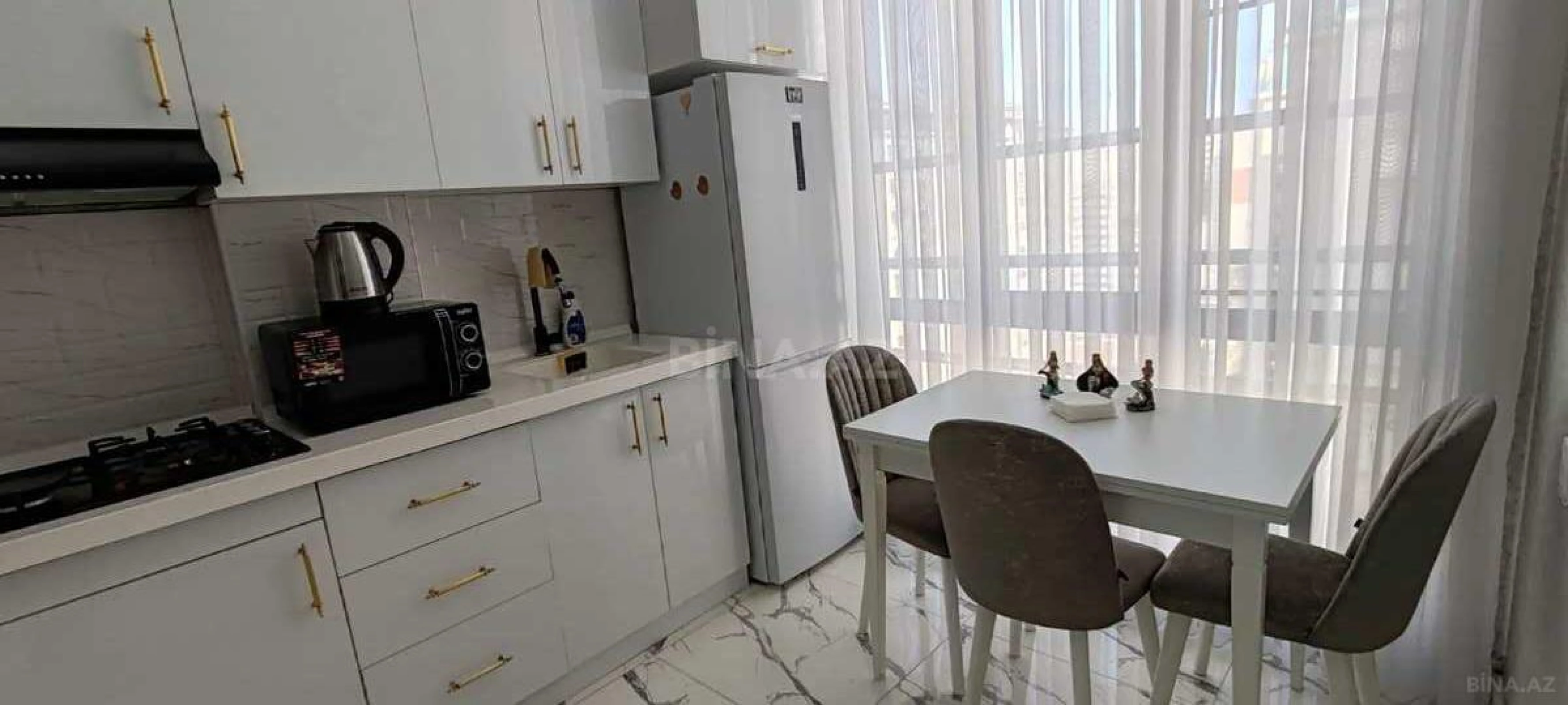 Kirayə verilir 2 otaqlı mənzil 60 m²