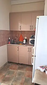 Kirayə verilir 2 otaqlı mənzil 50 m²