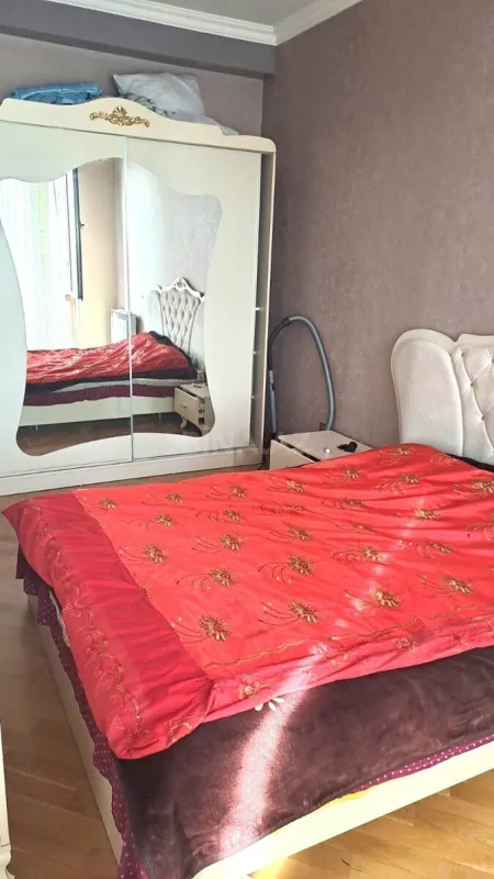 Kirayə verilir 2 otaqlı mənzil 50 m²