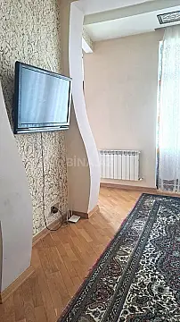 Kirayə verilir 2 otaqlı mənzil 50 m²