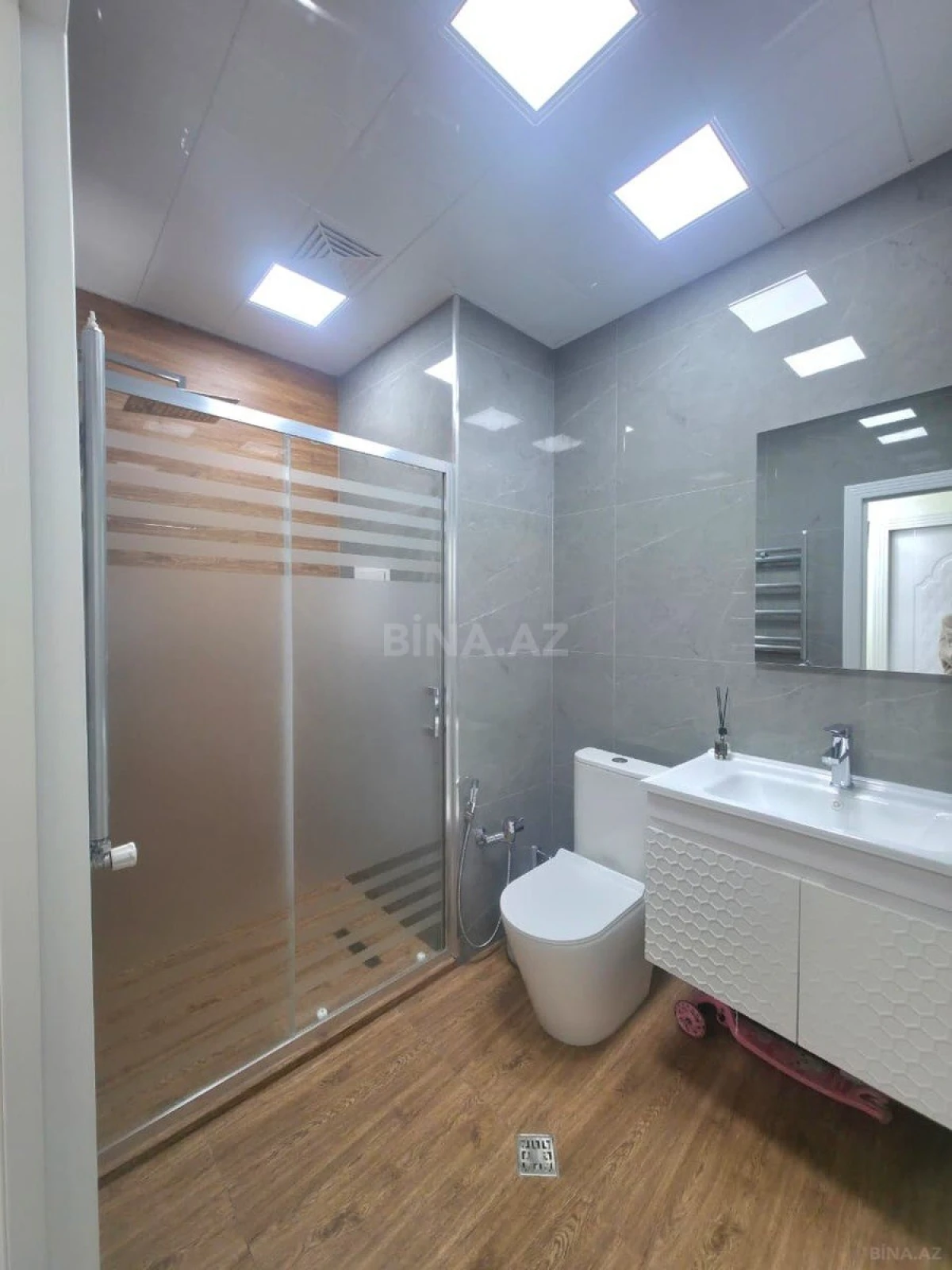 Satılır 3 otaqlı mənzil 85 m²