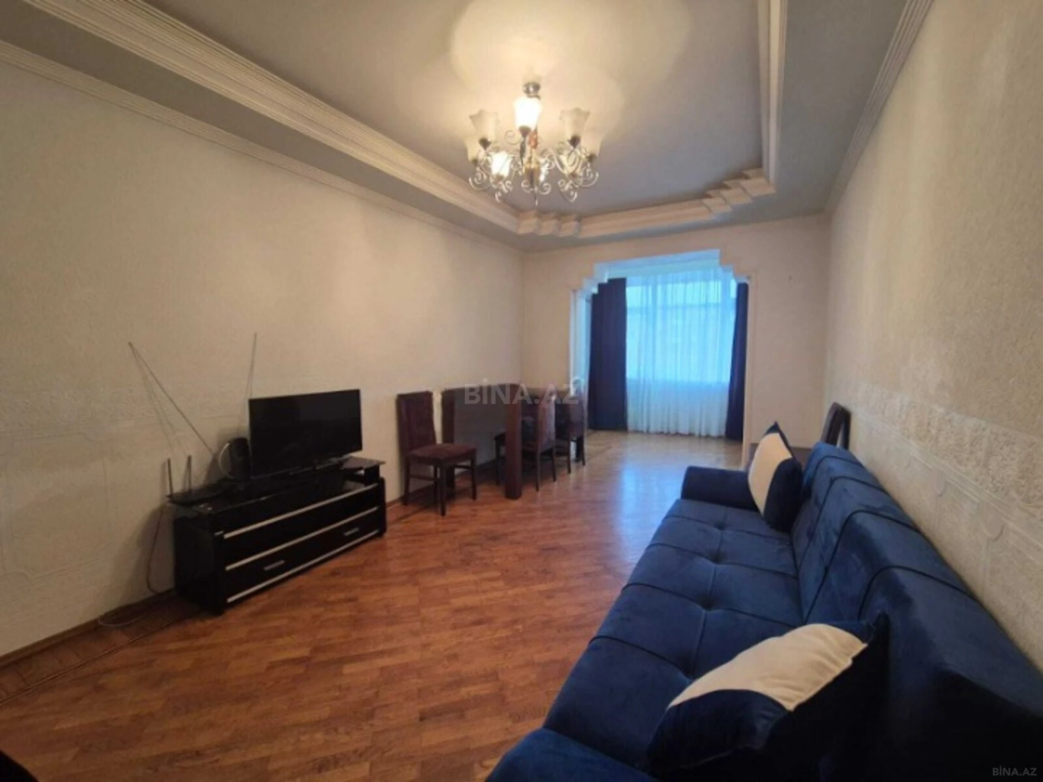 Kirayə verilir 2 otaqlı mənzil 75 m²
