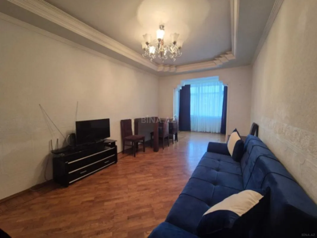 Kirayə verilir 2 otaqlı mənzil 75 m²