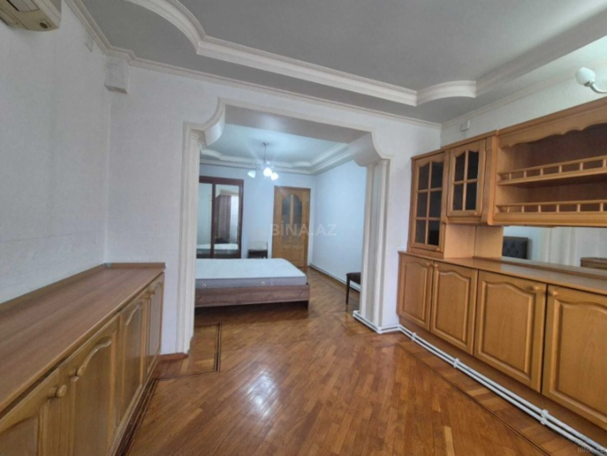 Kirayə verilir 2 otaqlı mənzil 75 m²