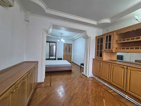 Kirayə verilir 2 otaqlı mənzil 75 m²