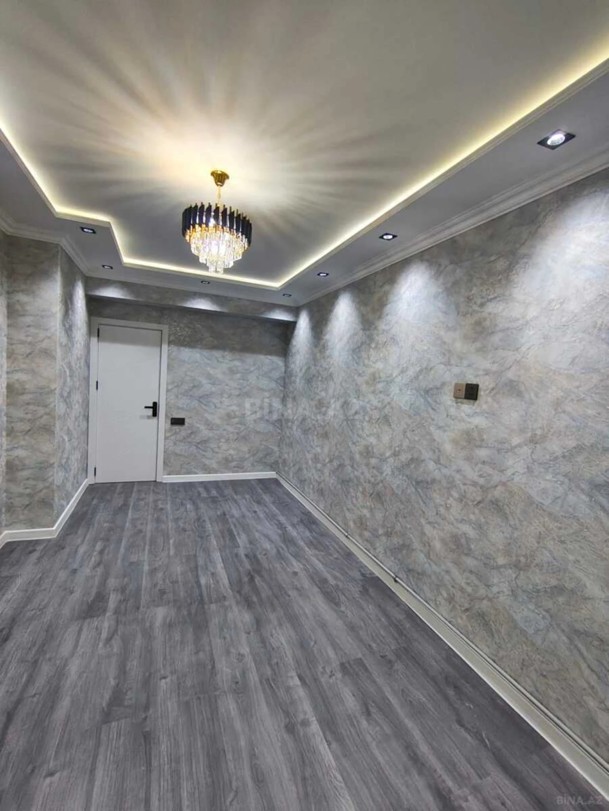 Kirayə verilir 2 otaqlı mənzil 80 m²