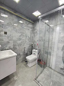 Kirayə verilir 2 otaqlı mənzil 80 m²
