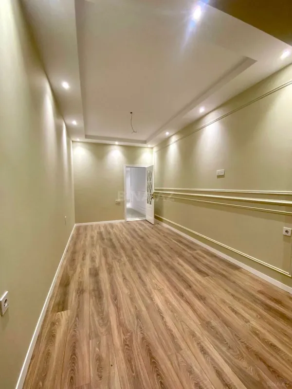 Satılır 3 otaqlı mənzil 160 m²