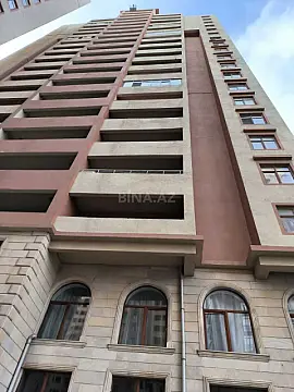 Satılır 3 otaqlı mənzil 160 m²