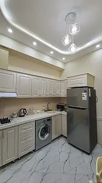 Kirayə verilir 3 otaqlı mənzil 150 m²