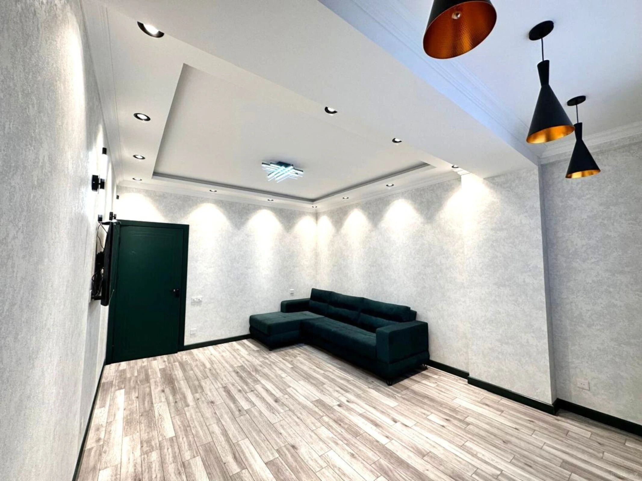 Kirayə verilir 2 otaqlı mənzil 75 m²