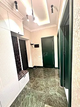 Kirayə verilir 2 otaqlı mənzil 75 m²