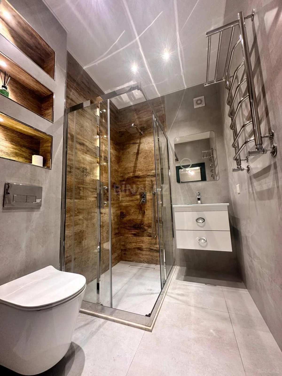 Kirayə verilir 2 otaqlı mənzil 75 m²