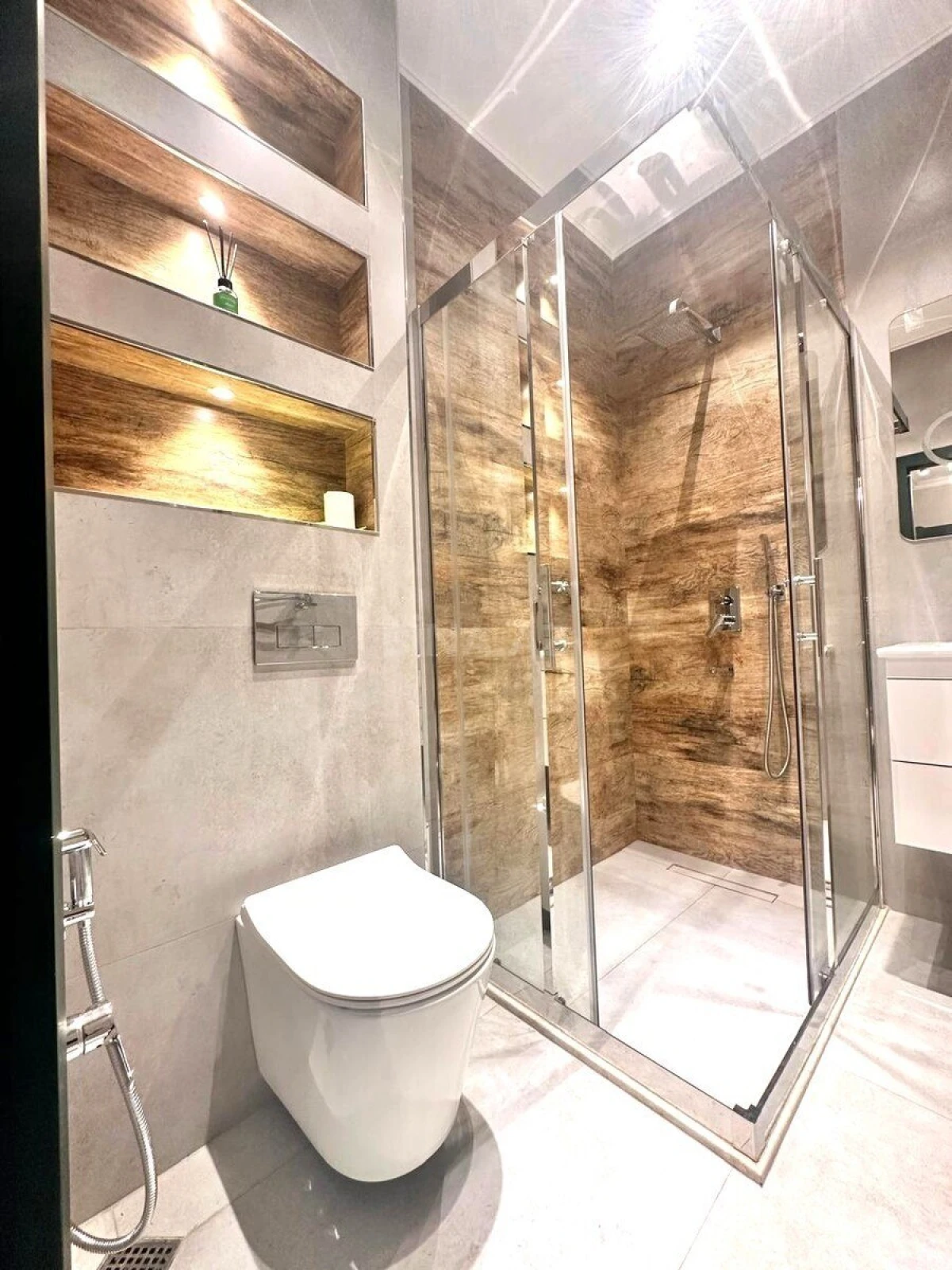 Kirayə verilir 2 otaqlı mənzil 75 m²