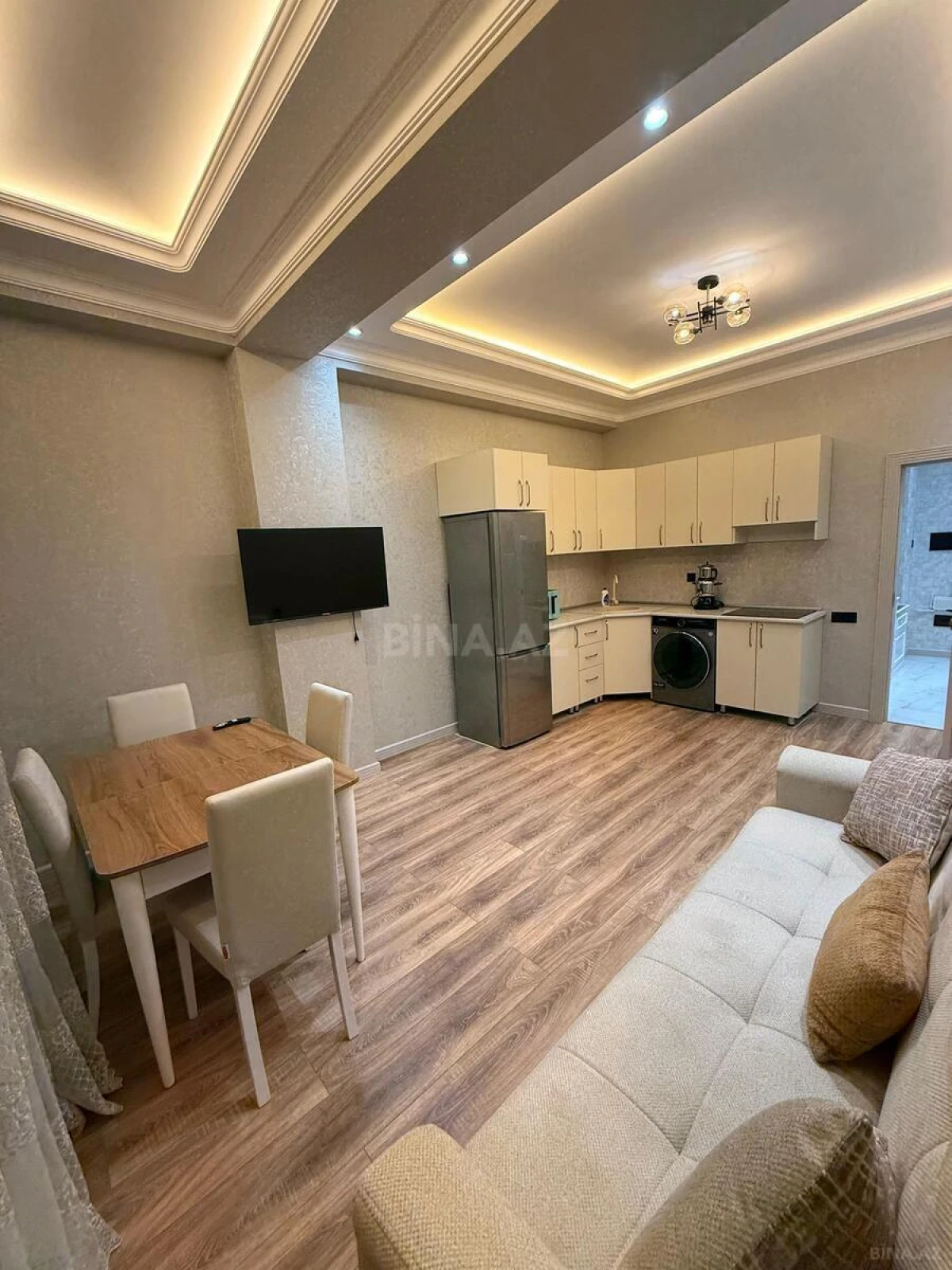 Kirayə verilir 2 otaqlı mənzil 60 m²