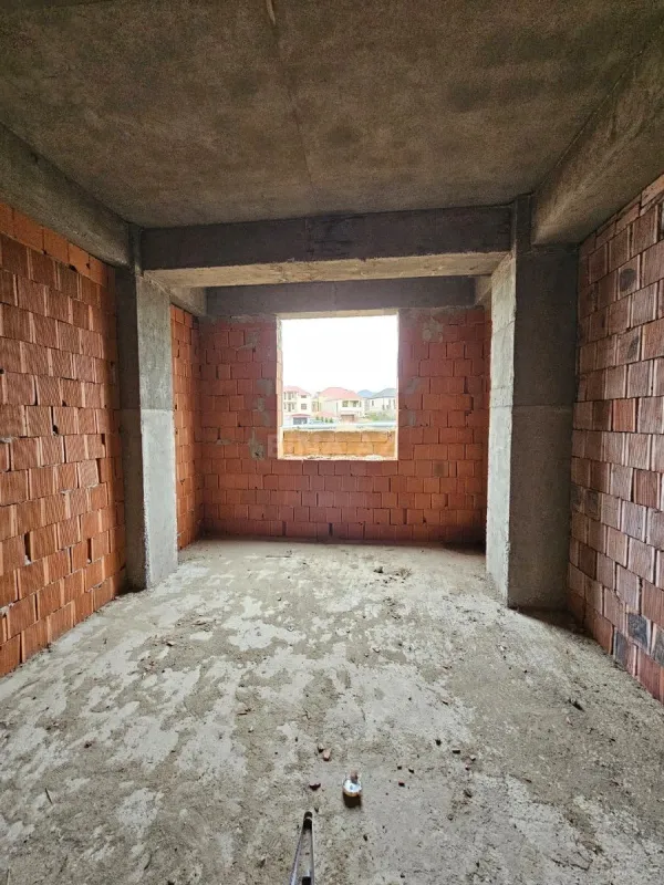 Satılır 1 otaqlı mənzil 35 m²