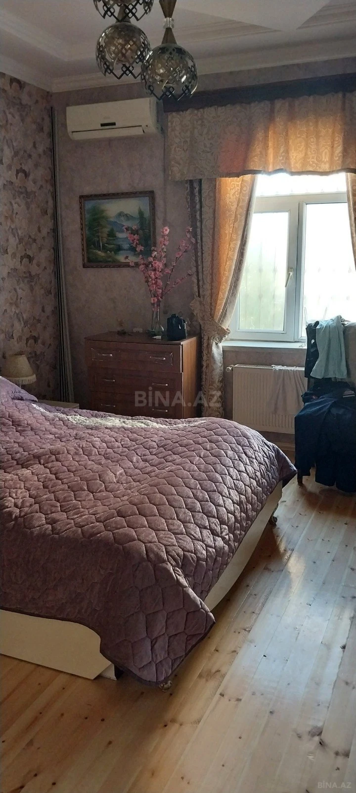 Satılır 12 otaqlı həyət evi 500 m²