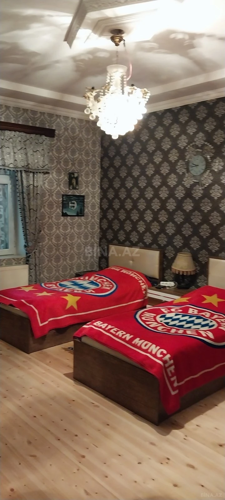 Satılır 12 otaqlı həyət evi 500 m²