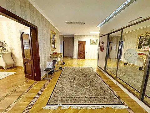 Satılır 4 otaqlı mənzil 225 m² — Bakı, Yasamal 4 otaq 225.00 m²