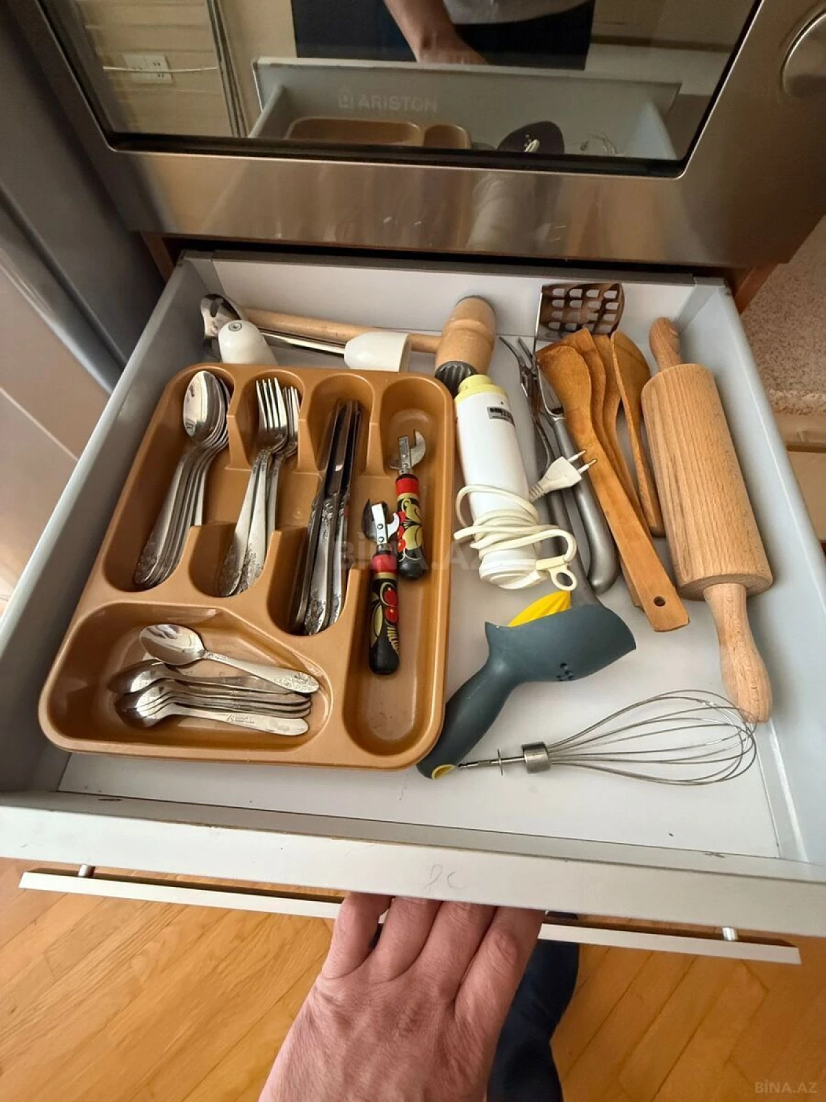 Kirayə verilir 2 otaqlı mənzil 110 m²