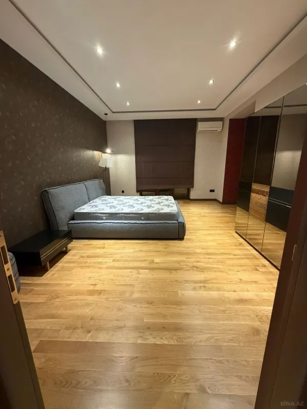Kirayə verilir 2 otaqlı mənzil 85 m²