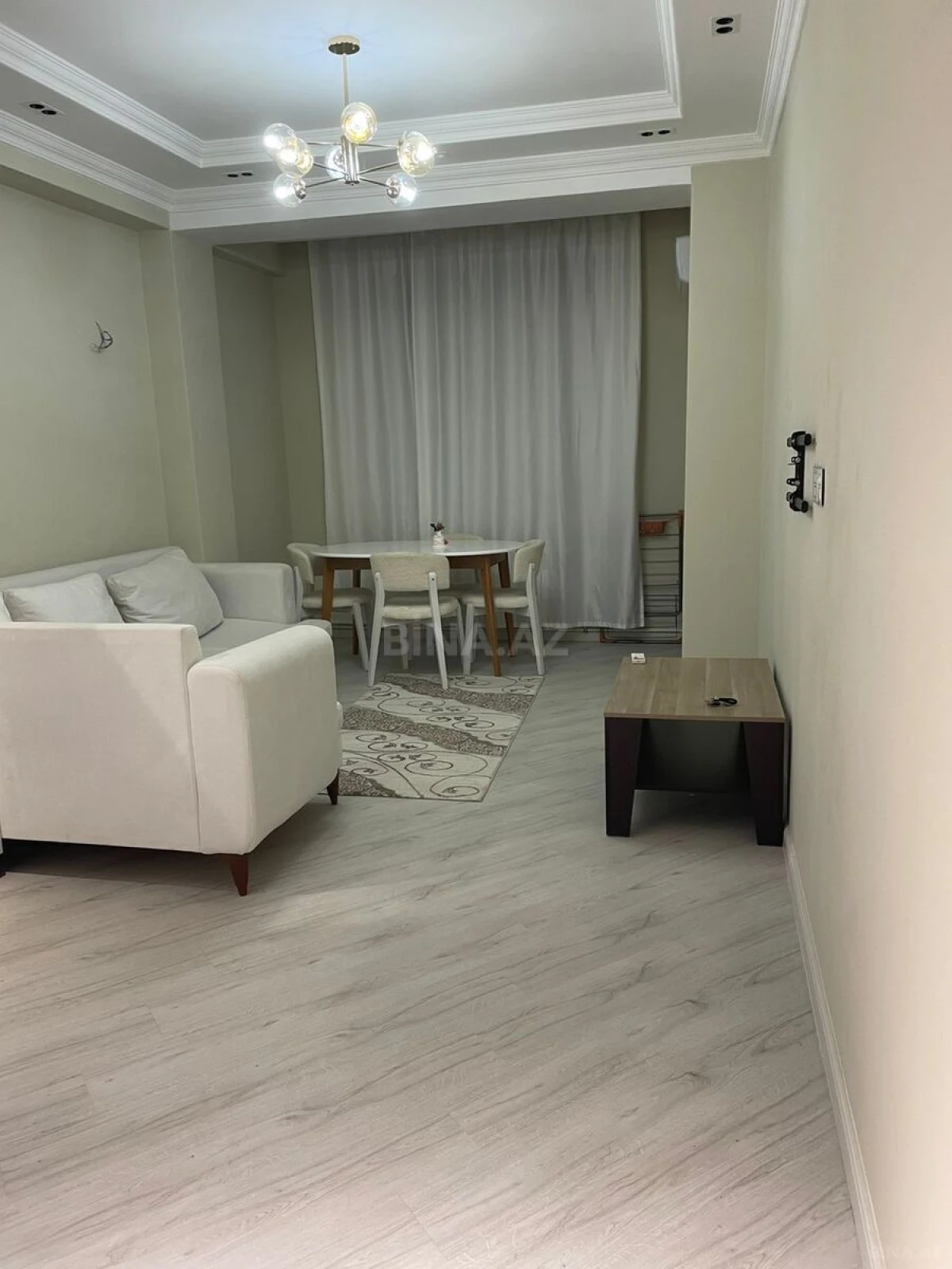 Kirayə verilir 2 otaqlı mənzil 65 m²