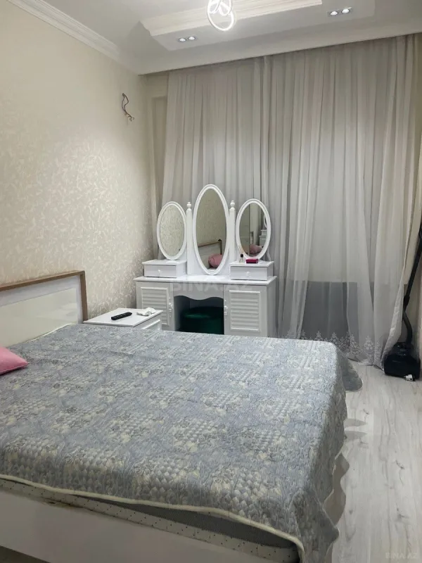 Kirayə verilir 2 otaqlı mənzil 65 m²