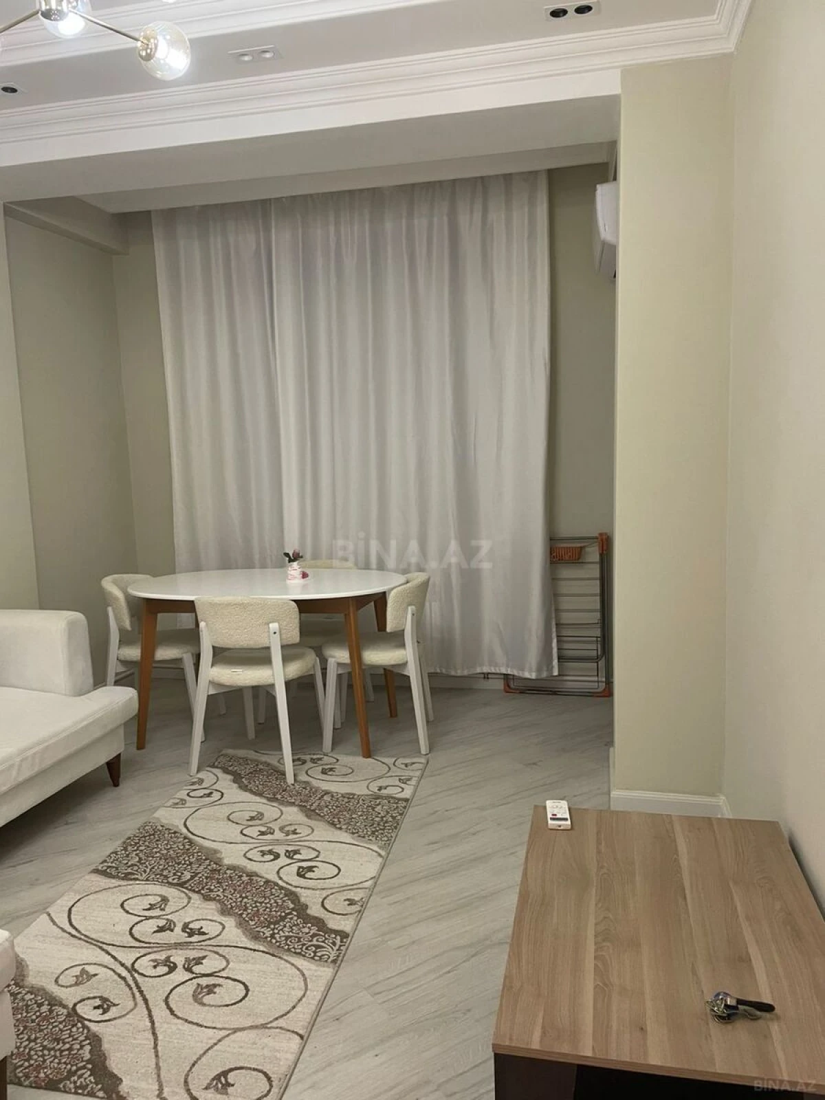 Kirayə verilir 2 otaqlı mənzil 65 m²