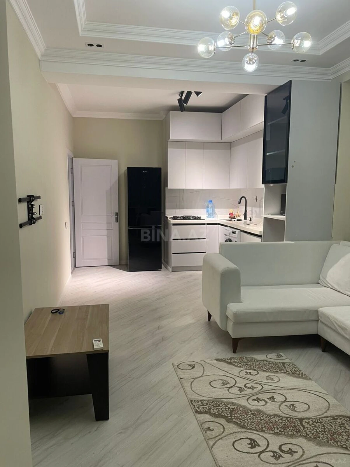Kirayə verilir 2 otaqlı mənzil 65 m²