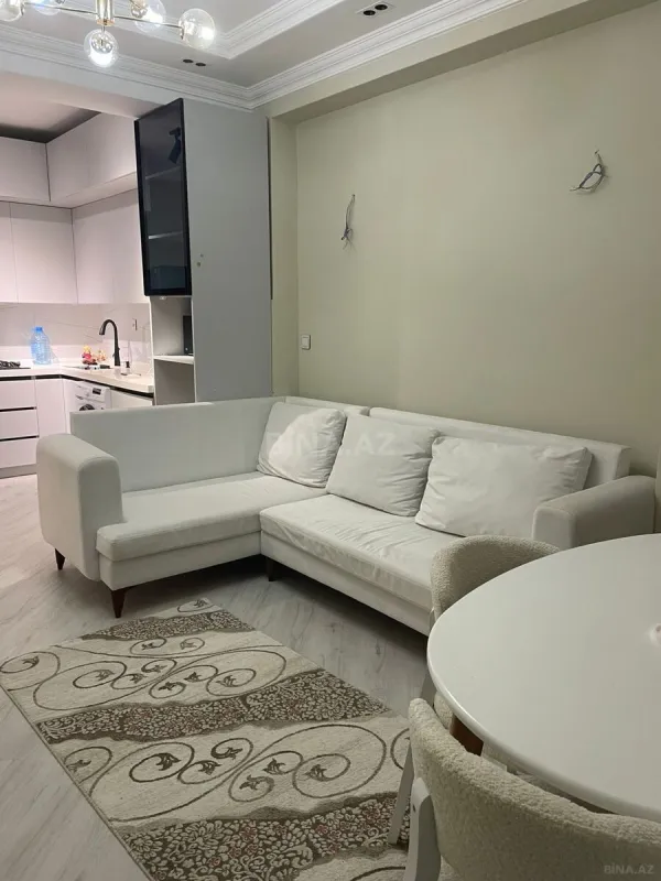 Kirayə verilir 2 otaqlı mənzil 65 m²