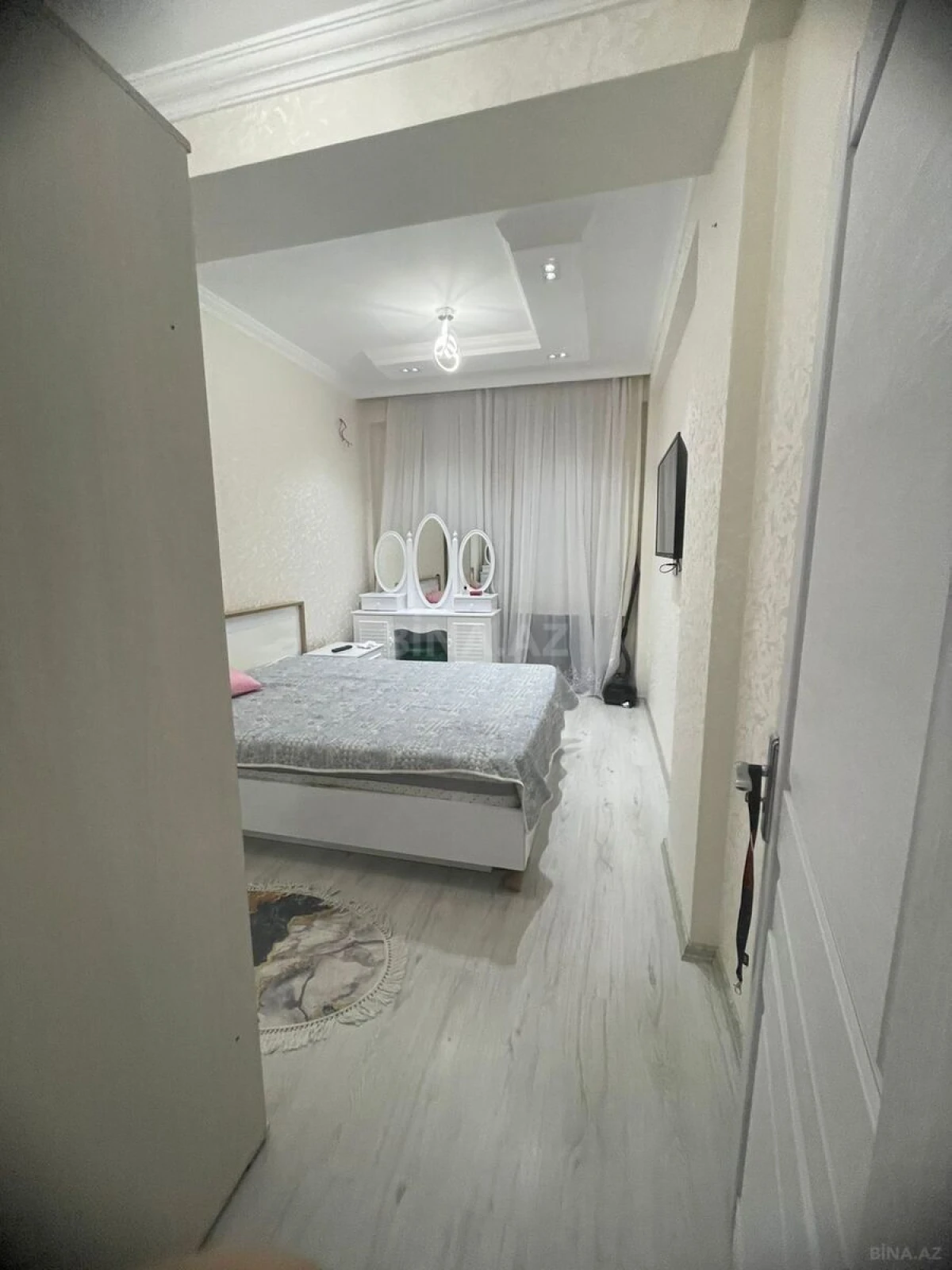 Kirayə verilir 2 otaqlı mənzil 65 m²