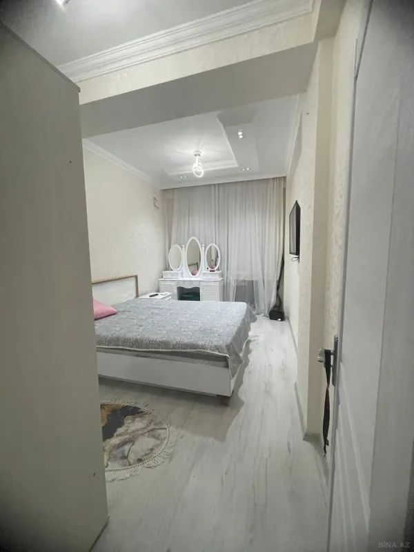 Kirayə verilir 2 otaqlı mənzil 65 m²